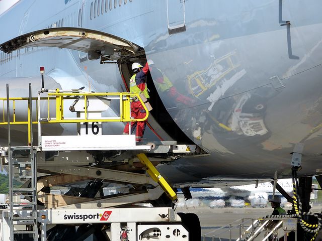 Топ-5 приложений для отслеживания цен на авиабилеты